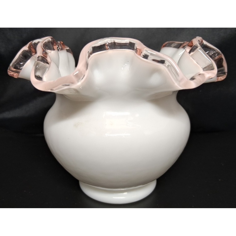 Vintage‎ Fenton Rose Crest Milk Glass Rose Bowl Pink Ruffled Rim Vase 4"x5"